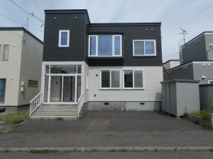 屯田3条3丁目二世帯住宅（２LDK＋２LDK）令和4年8月リフォーム完了！各階水廻り完備！